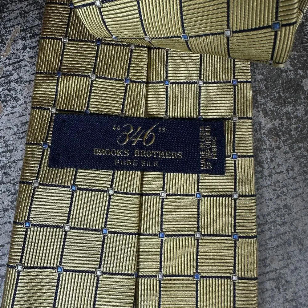 BROOKS BROTHERS‎ 346 Silk Tie Mens Geometric Pattern 3.5